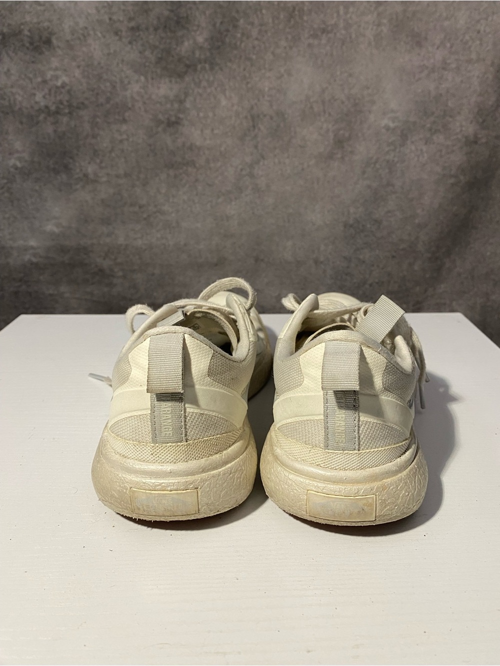 Vans UltraRange EXO Off White Silver Sneakers Womens Size 6.5 Mens 5 Shoes⁠ - Picture 3 of 7